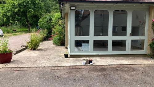 Yew Tree Farm Lodge - Photo 4