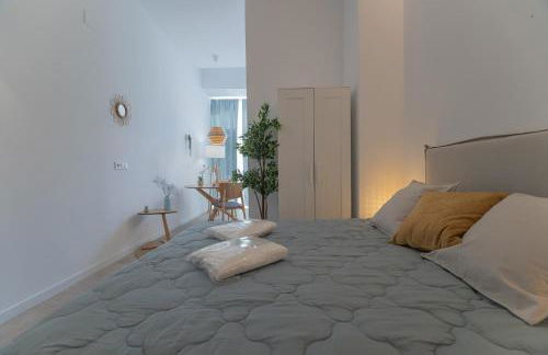 MDB - Loft Valencia Bonito y cómodo estudio cerca a la estación Joaquín Sorolla - Photo 2