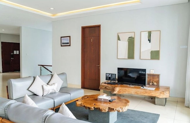 Mentari Hill View 8 BR heated pool and movie room - Foto 1