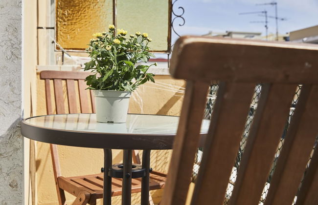 2 Bedroom Apartment Sol de Linda-a-Velha - Foto 1