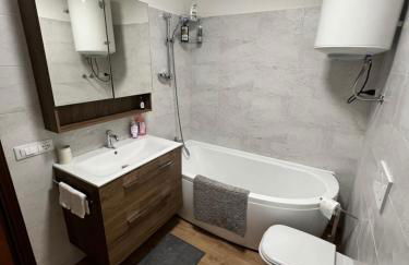 Gin Luna Apartment - Foto 8