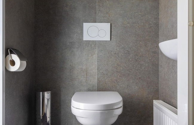 Lodge in Netherlands With Furnished Terrace - Photo 18