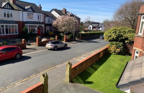 Kensington Luxury Apartment on Gated Development in Leafy edge of Chorley Town Centre - Foto 12