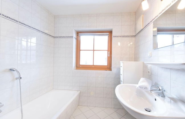 Cozy Chalet with Sauna near Königsleiten - Foto 14