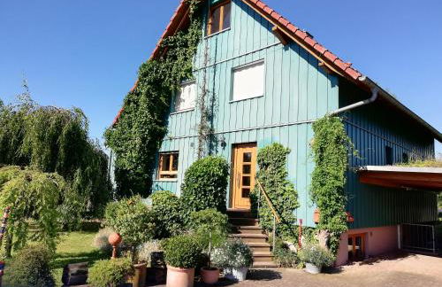 Schnuckelige Wohnung in ruhiger Lage, Elektroauto Ladestation - Foto 1