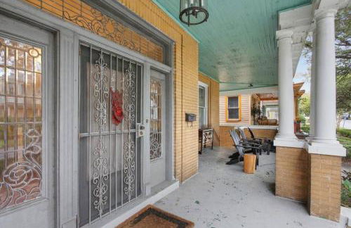 Big Yellow Brick House - Victorian District - Foto 2