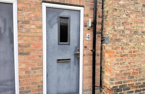 Compton Apartment with free parking - Photo 31