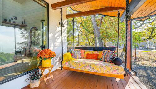 Dreamy Hilltop View Roseburg Retreat with Hot Tub! - Foto 3