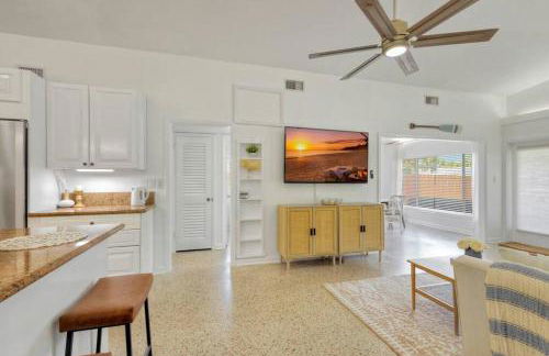 *NEW* The Surf Shack Jupiter! - Foto 29