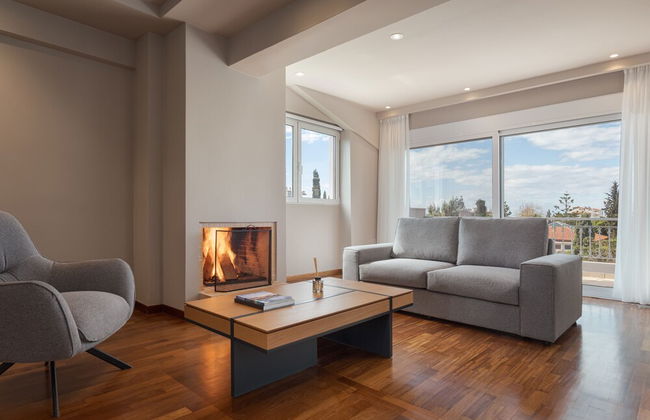 Athenian Grand Riviera Villa - Photo 30