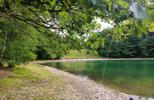 Scandinavian-style lake house - Photo 20