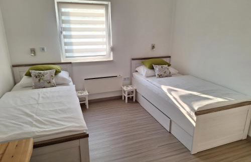 Holiday home "Olive tree", with pool - Best Host 2025 - Foto 8