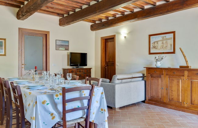 Farmhouse in Tuscany With Pool & Vineyard View - Foto 18