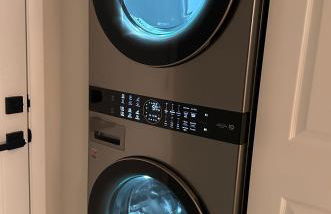 NEW Renovated luxury home with private heated pool, game room Near Anna Maria Island and IMG - Photo 31