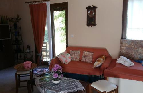 Traditional House Maries - Photo 2