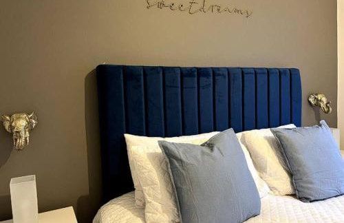 Queen Anne Court-FREE PARKING By Prescott Apartments - Photo 14