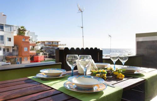 Home2Book Charming Sea Front House - Foto 1