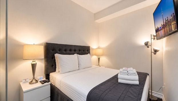 Downtown Toronto 2 Bedroom Suite Near Business District, U of T, UHN Hospitals - Foto 3, Habitación