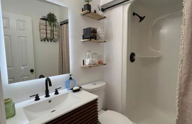 Lovely 2BR Condo near UNCW Beach - Foto 9