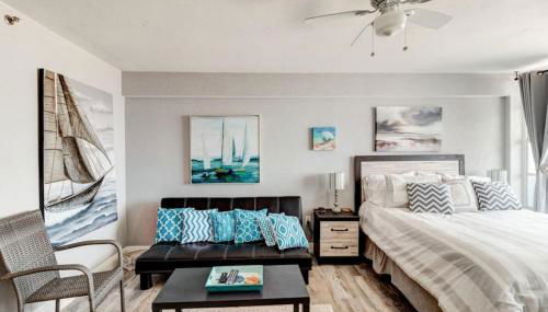 Paradise with Balcony Near the Action - Foto 5