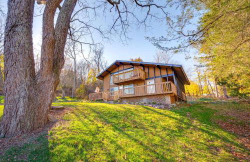 Walk to Liberty Mountain Lake-View Ski Retreat! - Foto 3