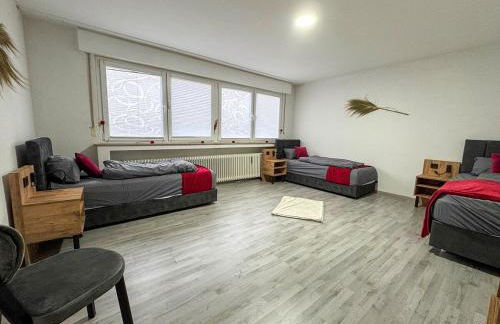 Serviceroom24 - Apartment 3 in Gladbeck WLAN - Smart-TV - 24-7 Check-in und Küche - Foto 2