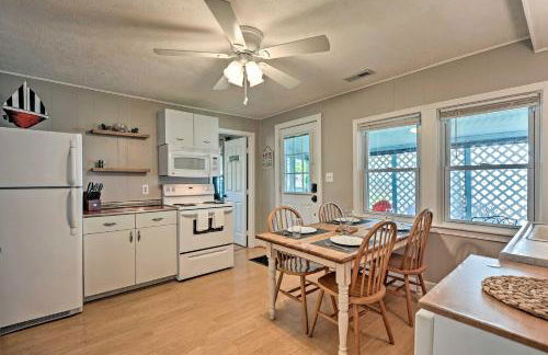 The Blue Crab Cottage - 3 Blocks From The Beach! - Foto 8