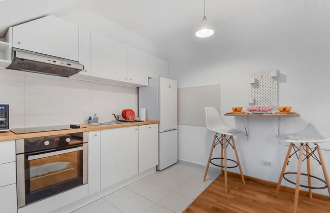 Attic Studio near Carol Park - Foto 11