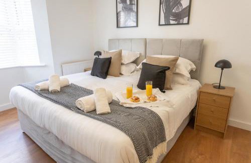 Spacious 2 Bedroom Apartment in Bedford, Near Milton Keynes & Local Business Parks - Foto 13