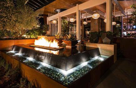 This cute 3 bedroom 2 and half bath is cozy - Photo 3