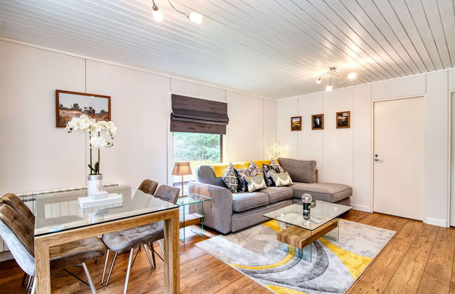 Otter With Mountain View and Enclosed Decking - Foto 8