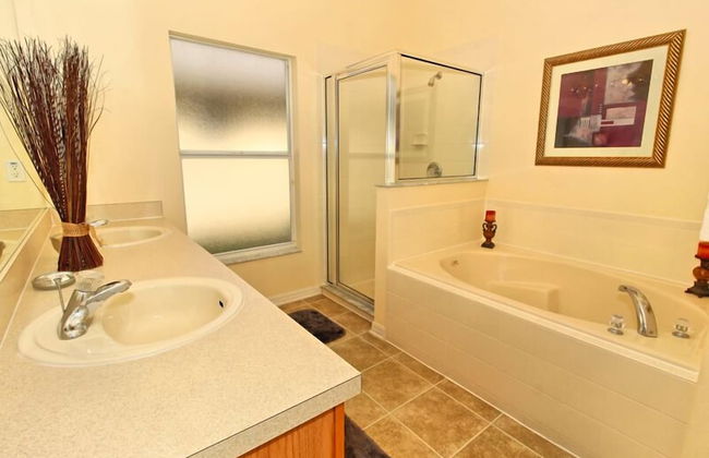 Peacful Surroundings Pool/spa Games Room! 5 Bedroom Villa by RedAwning - Foto 20