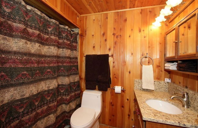 Log Cabin on the Stream - Photo 24