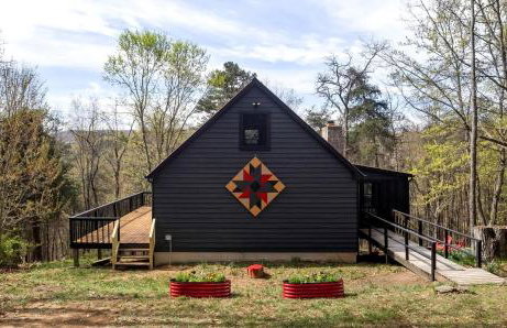 Vibrant Woodland Cabin Sanctuary near Great Cacapon River in West Virginia - Foto 43