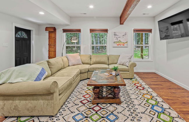 Happy Trails Chalet by Avantstay Sauna + Deck, Private Community Beach Access - Foto 18