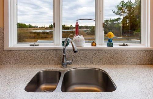 Very Private and Spacious Waterfront Family House - Foto 11