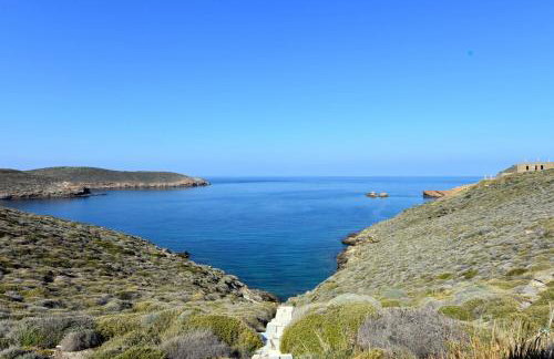 The Charming Waterfront Retreat, with a swimming pool & direct access to the sea, ideal for large families, or a group of friends - Foto 5