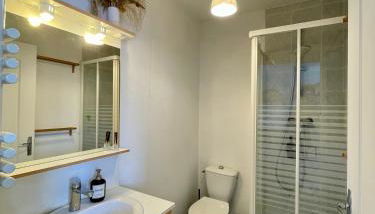 35m2 à la Madeleine: Salon, Cuisine & sdb privés - Foto 3