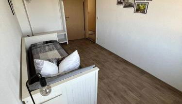 Charming 3-Room Apartment in Hoyerswerda, Lusatian Lake District - Foto 5