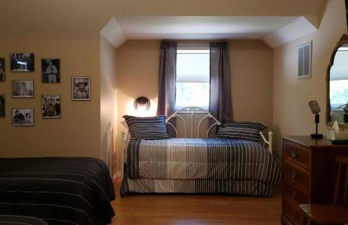 Riverside Hide-A-Way with Patio, BBQ, Fishing Pier - Foto 22