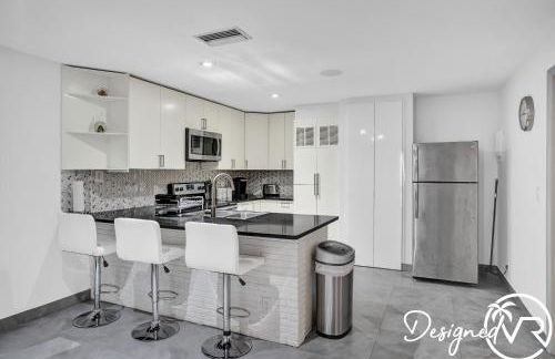 Modern condo wpool patio - Photo 15