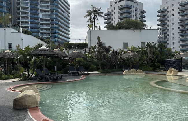 Britain in the Sun at Luxurious Ocean Village - Foto 17