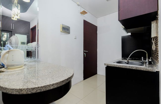 Comfort Living Studio Apartment At Mangga Dua Residence - Photo 13