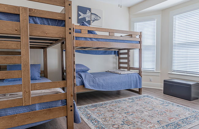 Uptown Cottage 2 Minutes to The Strand and Utmb - Foto 10