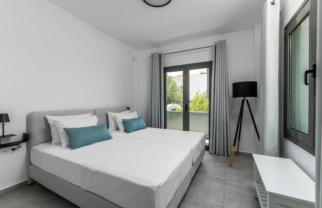 Nama Luxury Villa 250m From the sea Makry Gialos - Foto 2