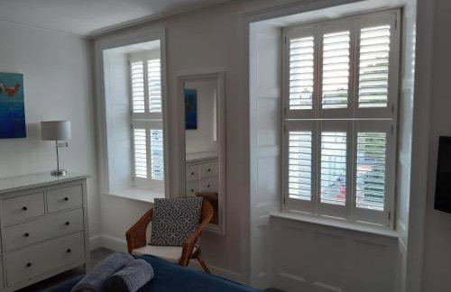 Sanderling - Grade 2 Listed Georgian Townhouse by the sea - Photo 30