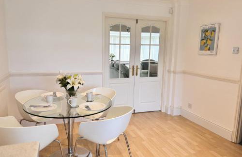 Spacious Home for Workers & Families - Quiet area - Foto 14