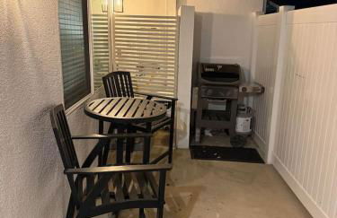 Luxury 1BR Suite Kitchen, Fireplace, Laundry, BBQ - Foto 3