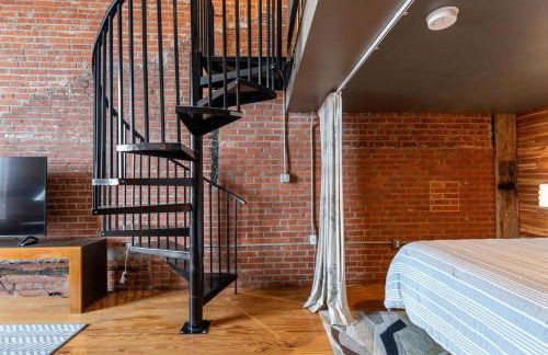 Industrial Modern Loft in Downtown Lafayette - Foto 2