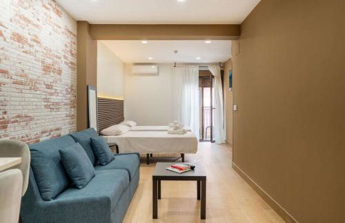 Emily Suites - Photo 29